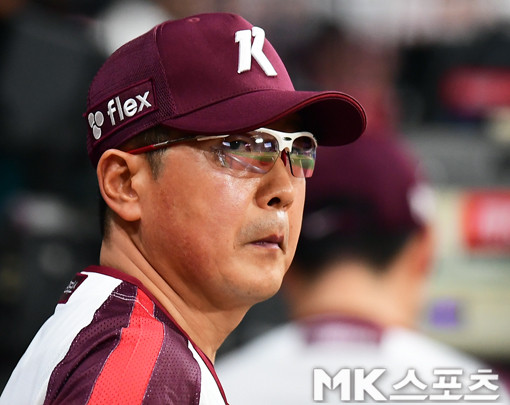홍원기 감독, KIA 대기록과의 대결 촉진…키움 히어로즈의 도전력 강조