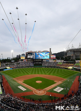 블랙이글스 ‘2024 KBO 올스타전 축하비행’ [MK포토]