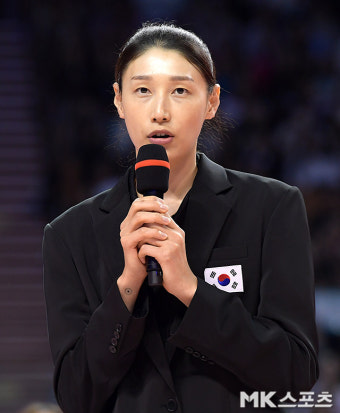 ‘배구여제’ 김연경, FIVB 앰버서더 자격으로 8월초 파리 출국…현재 팀 훈련 매진 [파리올림픽]