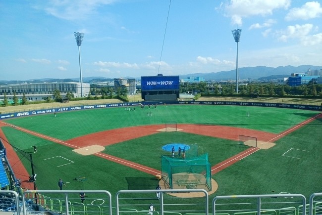 삼성, 결연한 모습으로 두산에 4-1으로 승리하며 4연패 탈출 및 위닝 시리즈 달성