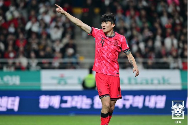 붉은악마와 김민재의 충돌, 축구 팬들 간 논란 지속