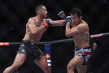 한국 GOAT 정다운 vs UFC 최정상급 레슬러