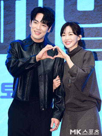 김정현-금새록 ‘미소가 닮은 로맨스 커플’ [MK포토]