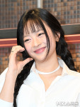 뉴진스 하니, 20살 구찌 요정! 청순매력 뽐낸 화이트 셔츠-청바지 패션
