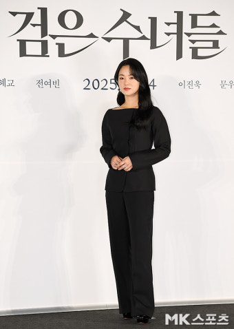 전여빈 ‘검은 수녀들 기대하세요’ [MK포토]