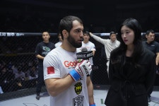 로드FC 1억원 주인공 둘은 모두 새해 가려진다