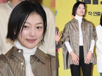 이엘, 42세 맞아? 가만히 있어도 우아함이 철철! 시선올킬 체크 셔츠룩