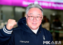 김경문 감독 ‘2025년 독수리 비상을 다짐하며’ [MK포토]