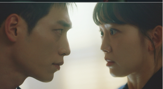 MBC 드라마 언더커버 하이스쿨 4회, 정해성과 오수아의 깜짝 키스에 시청자 놀라움! - 시청률 10.3%로 최고 기록 경신!