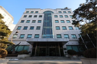 정몽규 ‘자격정지 징계’ 유지된다?…문체부 “법원의 집행정지 인용 항소 예정”