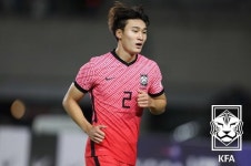 주전 풀백은 설영우뿐... ‘국가대표 첫 발탁’ 조현택, 데뷔 기회 잡을까···“훈련장에서부터 내 장점 보여드릴 것” [MK현장]