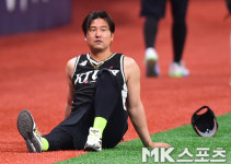 김상수 ‘요즘 너무 더워요’ [MK포토]
