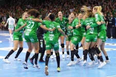 헝가리 핸드볼, 교리 아우디가 라이벌 레일 카고 헝가리아 꺾고 선두 탈환