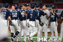 두산 ‘9-4 대승’ [MK포토]