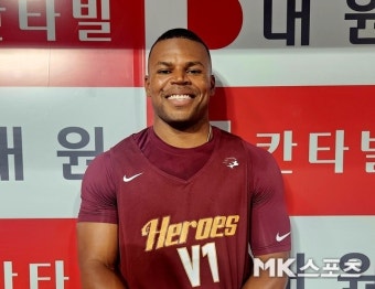 “히어로즈 소속 돼 너무 좋아, 열심히 싸울 준비 됐다”…키움 유니폼 입게 된 스톤의 당찬 한 마디 [MK인터뷰]