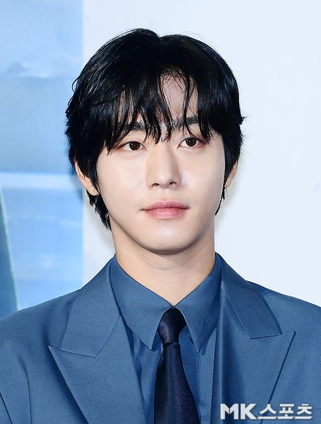 이민호, 나락에 떨어질 수 있다는 생각으로 살아가요 - 사생활 관리 강조, 전지적 독자 시점 주연으로 새로운 매력 발산