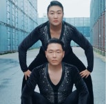 이수지, 싸이 복붙하더니 무대까지? “헷갈림 주의” 쌍둥이설