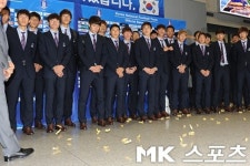 12년 전 ‘엿’ 치욕 피하기? 월드컵 망한 홍명보호, 30일 귀국행사 없다…‘아시안컵까지’ 홍명보 감독 경질 or 사임 관심↑