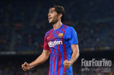 캄프 누의 기적 로베르토, 바르사 떠난다...EPL행 고려