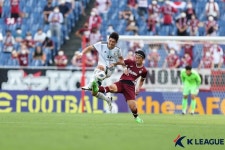 [acl.review] '구스타보 1골 1도움' 전북, 고베에 3-1 역전승...ACL 4강 안착