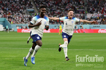 '늪축구 완벽 공략' 잉글랜드, 이란에 3-0 앞서(전반 종료)