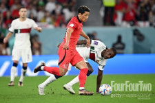 [442.review] 카잔→도하의 기적! '황희찬 극장골' 한국, 포르투갈에 2-1 역전승...16강 진출!
