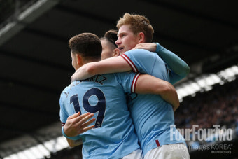 [epl.review] 아스널 긴장해!...'KDB 결승골' 맨시티, 리버풀에 4-1 대승