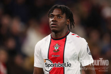 파비뉴-헨더슨-티아고 이적? 리버풀, 중원 세대 교체 하나...라비아 영입 관심!