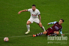 3년 동안 145경기 토트넘 중원의 사령관, 맨유 이적설...텐 하흐와 10년 만에 재회?