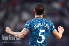 붙박이 주전→후보 전락 토트넘 살림꾼, 기회 받나...엔제 그는 중요한 선수 신뢰