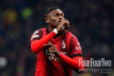 '골대 강타' 이강인 평점 7점…PSG, 밀란전 1-2 패배로 '죽음의 조' 2위로