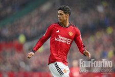 맨유 CB 바란, 뇌진탕 증세 고백...잦은 헤더로 몸이 손상됐다