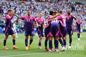 [euro.review] 역시 우승후보! '무시알라 선제골→귄도안 1골 1도움' 독일, 헝가리에 2-0 승리...16강 확정