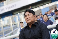 [k2.live] 이른 퇴장 변수 전남...김현석 감독 선수들은 최선을 다해줬다