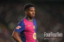 쓰지도 않으면서 대체 왜? 바르셀로나, 233분 출전 안수 파티 제안 거절