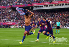 [laliga.review] 'ST 변신' 아라우호 극장골! 바르셀로나, 지로나에 2-1 극적승...2연패 탈출!