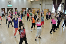 포항, 태풍에도 스트레칭 교실 성황리 개최