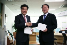 권오갑 연맹 총재, 성남 시민 공모주 100주 구입