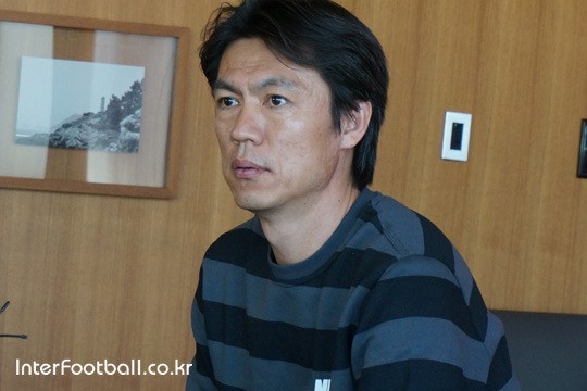 홍명보 감독, MIK 워크숍에서 한국축구 발전을 위한 아이디어 공유-네이버 스포츠