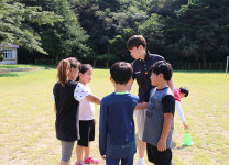 강원FC, 삼척 근덕초 분교에 일일 체육교실 통한 추억 선사