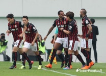 [K리그1 현장리뷰] 안델손 2골 서울, 수원 2-1 제압...슈퍼매치 12G 무패+이을용 첫 승