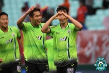 [K리그1 현장리뷰] '기적의 드라마!' 전북, 최종전 승리로 울산에 역전 우승...통산 V7!