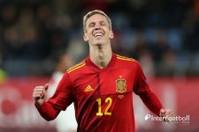 바르사, 펩이 극찬한 재능 올모 영입설 급부상