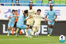 [K리그1 현장리뷰] 수원, 극장골 내주며 대구와 1-1 무...6G 무패는 유지