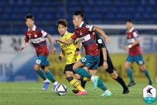 [K리그2 리뷰] 선두권 맹추격 대전, 2위 전남과 0-0 무...3위+4G 무패