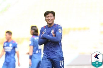 [K리그1 리뷰] '115일 만의 승' 수원, 강원 3-2 제압...'공식전 11G 무승' 끊었다