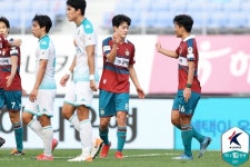 [K리그2 현장리뷰] 마사 해트트릭 대전, 안산 4-1 대파...홈 6G 무패+2위 추격