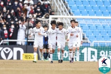 [K리그1 현장리뷰] 김진야 동점골 서울, 인천과 1-1 무...2G 무패