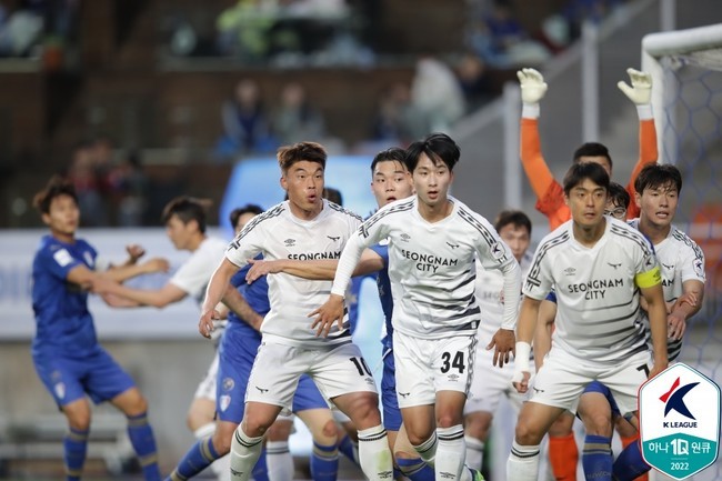 전북 현대, 전진우의 극장 결승골로 수원FC 꺾고 6연승으로 2위 도약