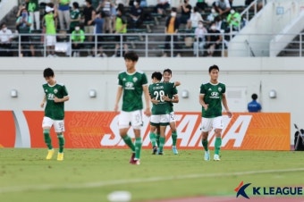 [ACL 리뷰] '김진규 121분 극장골' 전북, 대구 2-1 제압...8강 진출